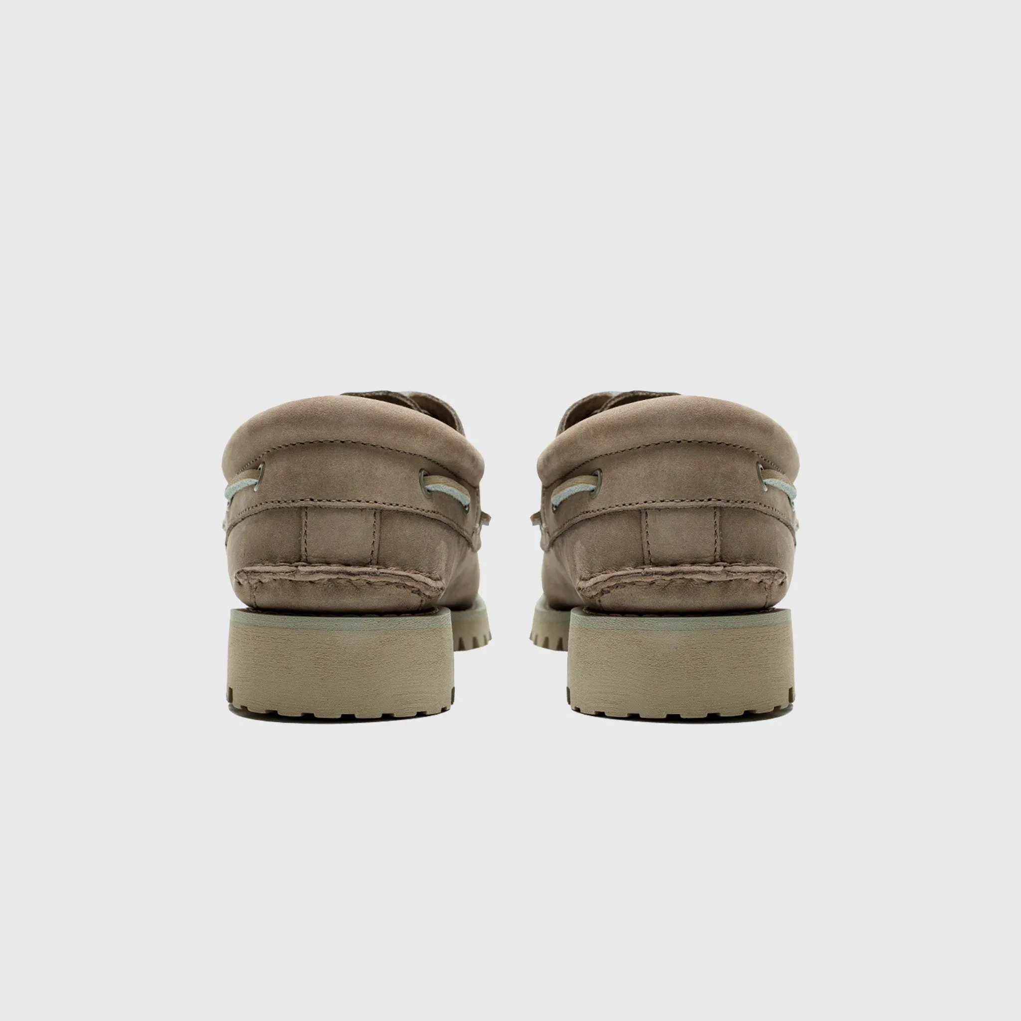 3-EYE LUG HANDSEWN BOAT SHOE